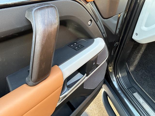 ディフェンダー 110X-ダイナミックHSE D300 認定中古車 1オーナー パノラミックスライディングルーフ サイドステップ ボンネットデカール MERIDIAN シートヒータ(F/R)&クーラ(F) 20AW 3ゾーンAC クラシックマッドガード(35枚目)