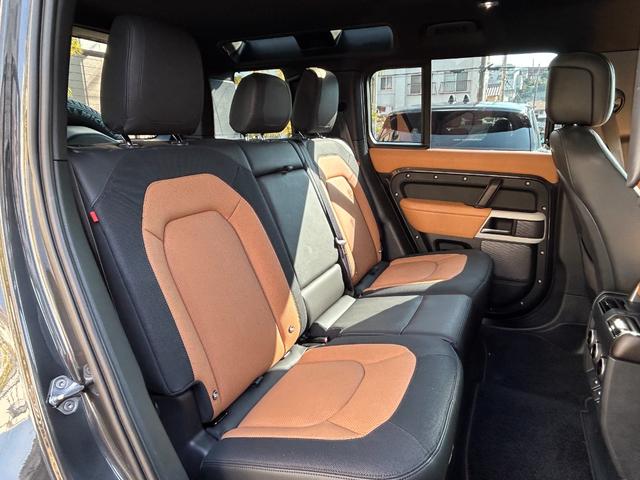 ディフェンダー 110X-ダイナミックHSE D300 認定中古車 1オーナー パノラミックスライディングルーフ サイドステップ ボンネットデカール MERIDIAN シートヒータ(F/R)&クーラ(F) 20AW 3ゾーンAC クラシックマッドガード(41枚目)