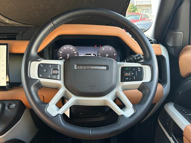 ディフェンダー 110X-ダイナミックHSE D300 認定中古車 1オーナー パノラミックスライディングルーフ サイドステップ ボンネットデカール MERIDIAN シートヒータ(F/R)&クーラ(F) 20AW 3ゾーンAC クラシックマッドガード(49枚目)