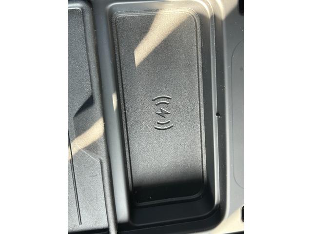 ディフェンダー 110X-ダイナミックHSE D300 認定中古車 1オーナー パノラミックスライディングルーフ サイドステップ ボンネットデカール MERIDIAN シートヒータ(F/R)&クーラ(F) 20AW 3ゾーンAC クラシックマッドガード(63枚目)