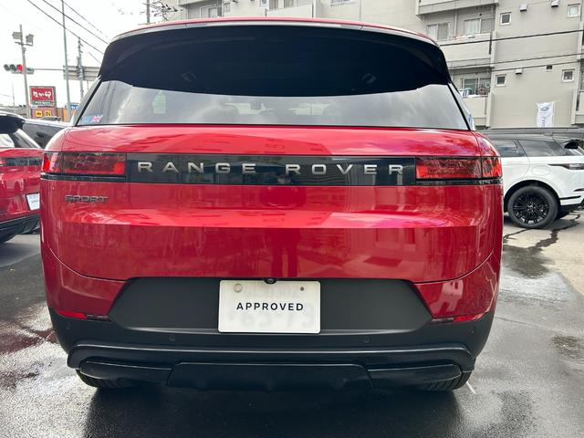 レンジローバースポーツ Ｓ　Ｄ３００　認定中古車　電動サイドステップ　パノラミックルーフ　ＭＥＲＩＤＩＡＮ　リアブラインド　デジタルインナーミラー　ハンドルヒータ　シートヒータ　エアクオリティ　パワーリアゲート　純正ドラレコ　２０ＡＷ（13枚目）