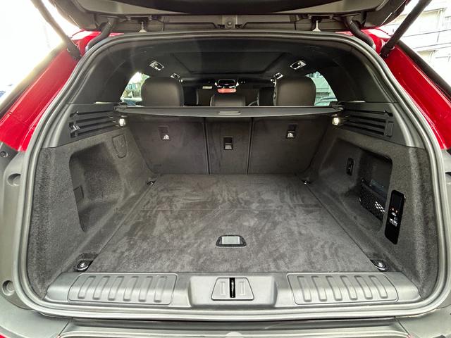 レンジローバースポーツ Ｓ　Ｄ３００　認定中古車　電動サイドステップ　パノラミックルーフ　ＭＥＲＩＤＩＡＮ　リアブラインド　デジタルインナーミラー　ハンドルヒータ　シートヒータ　エアクオリティ　パワーリアゲート　純正ドラレコ　２０ＡＷ（72枚目）