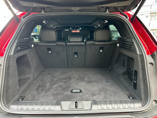 レンジローバースポーツ Ｓ　Ｄ３００　認定中古車　電動サイドステップ　パノラミックルーフ　ＭＥＲＩＤＩＡＮ　リアブラインド　デジタルインナーミラー　ハンドルヒータ　シートヒータ　エアクオリティ　パワーリアゲート　純正ドラレコ　２０ＡＷ（74枚目）