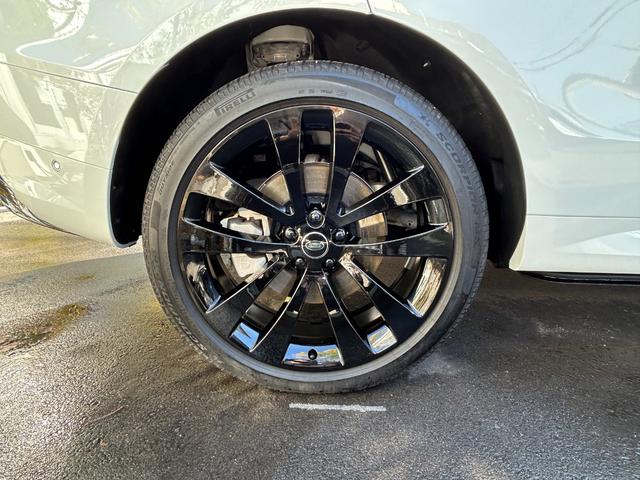 レンジローバースポーツ ダイナミックＳＥ　Ｄ３００　認定中古車　全席シートヒータ＆クーラ　ハンドルヒータ　パノラミックスライディングルーフ　電動ステップ　ＭＥＲＩＤＩＡＮ　ソフトドアクローズ　メモリ付パワーシート　純正ドラレコ　ワイヤレス充電　２３ＡＷ（21枚目）