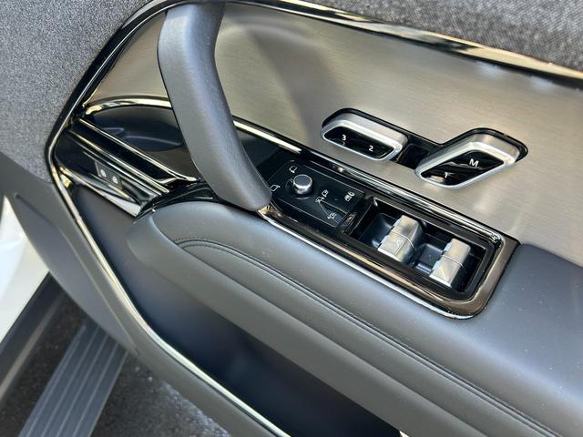 レンジローバースポーツ ダイナミックＳＥ　Ｄ３００　認定中古車　全席シートヒータ＆クーラ　ハンドルヒータ　パノラミックスライディングルーフ　電動ステップ　ＭＥＲＩＤＩＡＮ　ソフトドアクローズ　メモリ付パワーシート　純正ドラレコ　ワイヤレス充電　２３ＡＷ（25枚目）