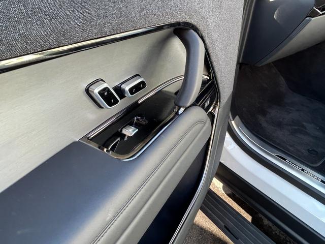 レンジローバースポーツ ダイナミックＳＥ　Ｄ３００　認定中古車　全席シートヒータ＆クーラ　ハンドルヒータ　パノラミックスライディングルーフ　電動ステップ　ＭＥＲＩＤＩＡＮ　ソフトドアクローズ　メモリ付パワーシート　純正ドラレコ　ワイヤレス充電　２３ＡＷ（38枚目）