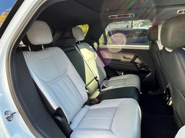 レンジローバースポーツ ダイナミックＳＥ　Ｄ３００　認定中古車　全席シートヒータ＆クーラ　ハンドルヒータ　パノラミックスライディングルーフ　電動ステップ　ＭＥＲＩＤＩＡＮ　ソフトドアクローズ　メモリ付パワーシート　純正ドラレコ　ワイヤレス充電　２３ＡＷ（42枚目）