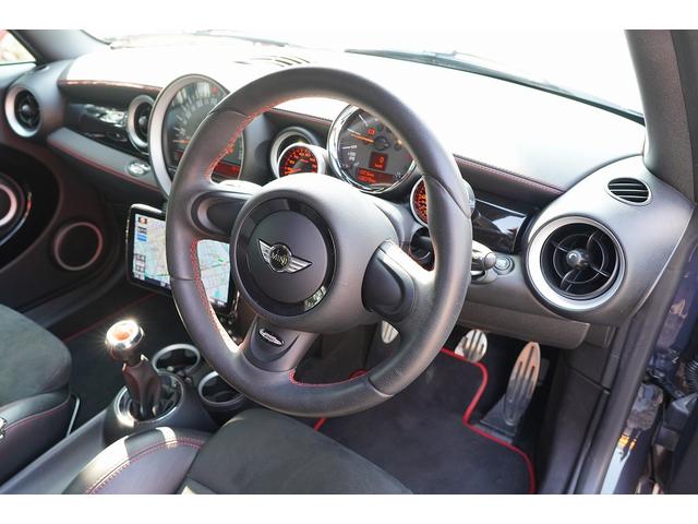 ＭＩＮＩ ジョンクーパーワークスＧＰ　国内限定２００台オーリンズサス・地デジＴＶナビ・Ｒカメラ（5枚目）