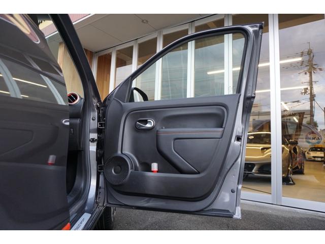 トゥインゴ ＧＴ　６ＡＴ　１オーナー車・禁煙車（7枚目）