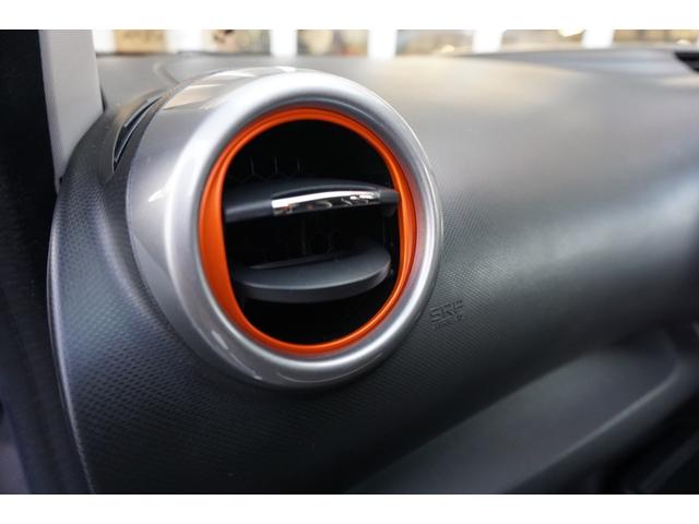 トゥインゴ ＧＴ　６ＡＴ　１オーナー車・禁煙車（16枚目）