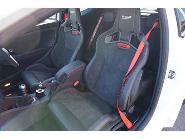 メガーヌ ルノー　スポール　２７３トロフィー２　限定車　アクラボビッチマフラー　カーボンエンド　アルカンタラインテリア（11枚目）