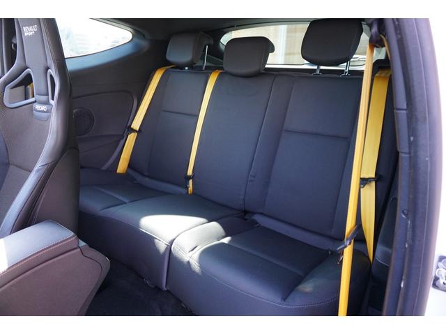 メガーヌ ルノー　スポール　６ＭＴ（12枚目）