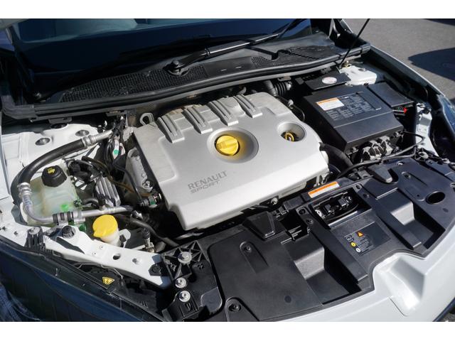 メガーヌ ルノー　スポール　６ＭＴ（17枚目）