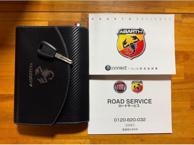 アバルト５９５ ベースグレード　５ＭＴ　レコードモンツアマフラー（22枚目）