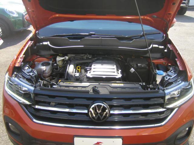 Ｔ－クロス ＴＳＩ　アクティブ　純正ナビ　バックカメラ　アップルカープレイ　クルーズコントロール　ＬＥＤヘッドライト　１オーナー（20枚目）