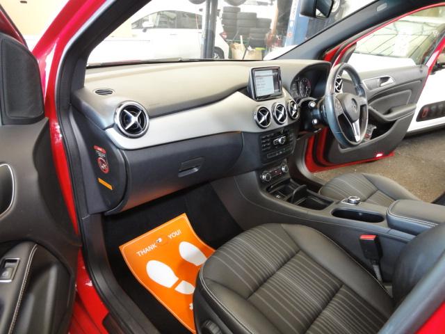 Bクラス B180 スポーツ 禁煙車 純正ナビTVバックカメラ ETC ハーフレザーシート FRドライブレコーダー 17インチ純正アルミ(6枚目)