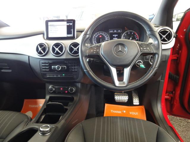 Bクラス B180 スポーツ 禁煙車 純正ナビTVバックカメラ ETC ハーフレザーシート FRドライブレコーダー 17インチ純正アルミ(7枚目)