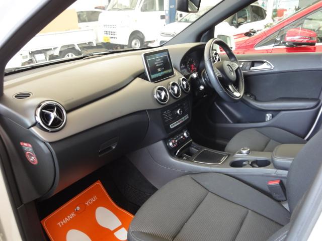 Bクラス B180 ベーシックパッケージプラスレーダーセーフィティパッケージ禁煙車 純正ナビTVバックカメラ ETC ドライブレコーダーFR(6枚目)