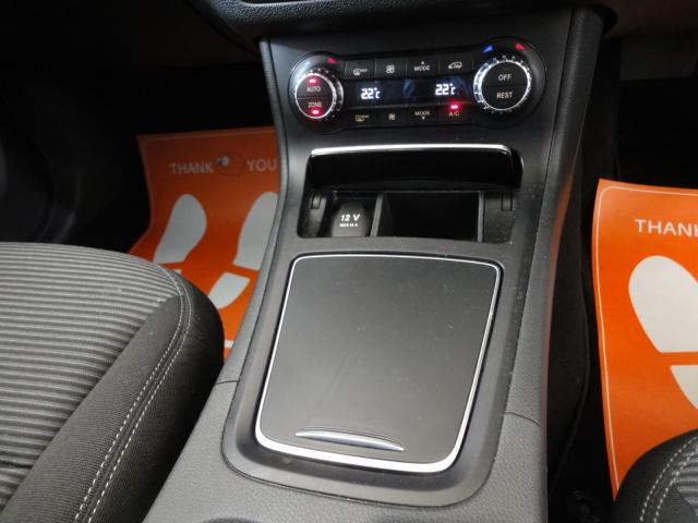 Bクラス B180 ベーシックパッケージプラスレーダーセーフィティパッケージ禁煙車 純正ナビTVバックカメラ ETC ドライブレコーダーFR(8枚目)