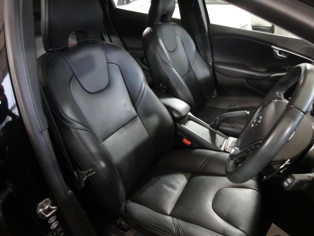 V40 D4 インスクリプション 禁煙車 純正ナビTVバックカメラ ETC 本革シート シートヒーター(7枚目)