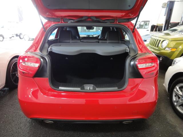 Aクラス A180 レーダーセーフィティパッケージ バリュウパッケージ 禁煙車バックカメラ ETC(17枚目)