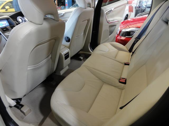 リア本革シート良好