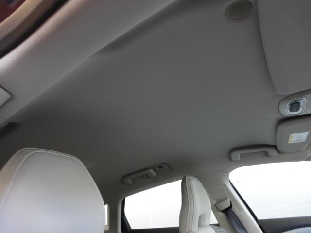 Ｖ４０ Ｄ４　モメンタム　禁煙車　純正ナビ　バックカメラ　ＥＴＣ　シートヒーター　運転席パワーシート　ドライブレコーダー前（13枚目）