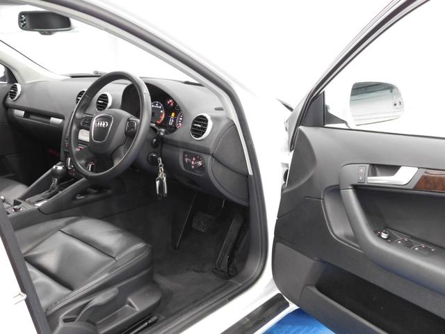 スポーツバック1.4TFSI 黒本革/ナビテレビ/バックモニター(16枚目)