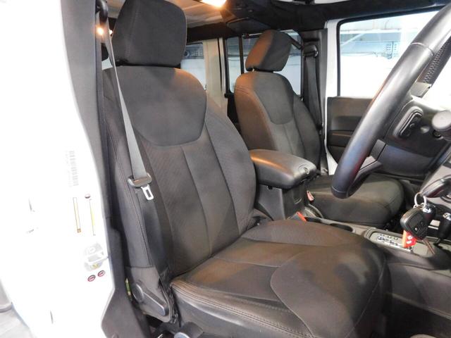 ジープ・ラングラーアンリミテッド スポーツ　４ＷＤ　ラフカントリーリフトアップ　ＳｍｉｔｔｙＦＲバンパー構造変更済みバックカメラ（18枚目）