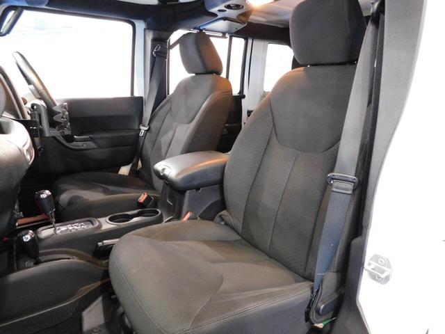 ジープ・ラングラーアンリミテッド スポーツ　４ＷＤ　ラフカントリーリフトアップ　ＳｍｉｔｔｙＦＲバンパー構造変更済みバックカメラ（22枚目）