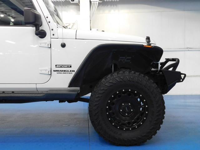 ジープ・ラングラーアンリミテッド スポーツ　４ＷＤ　ラフカントリーリフトアップ　ＳｍｉｔｔｙＦＲバンパー構造変更済みバックカメラ（37枚目）
