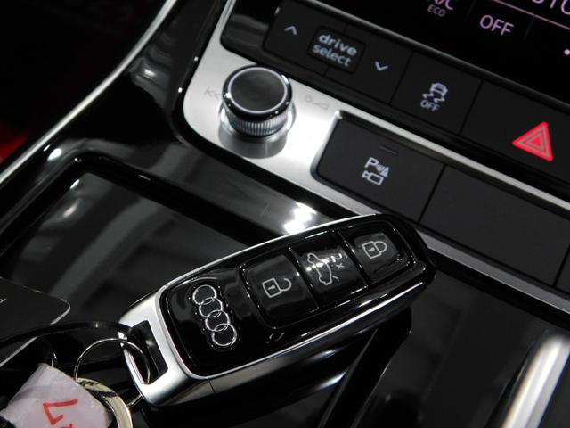 Ｑ７ ５０ＴＤＩクワトロ　Ｓライン　ディーゼルターボ　４ＷＤ　鑑定済認定車・本革・ワンオーナー車・ナビテレビ（25枚目）