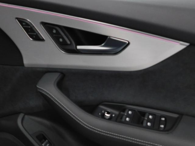 Ｑ７ ５０ＴＤＩクワトロ　Ｓライン　ディーゼルターボ　４ＷＤ　鑑定済認定車・本革・ワンオーナー車・ナビテレビ（28枚目）