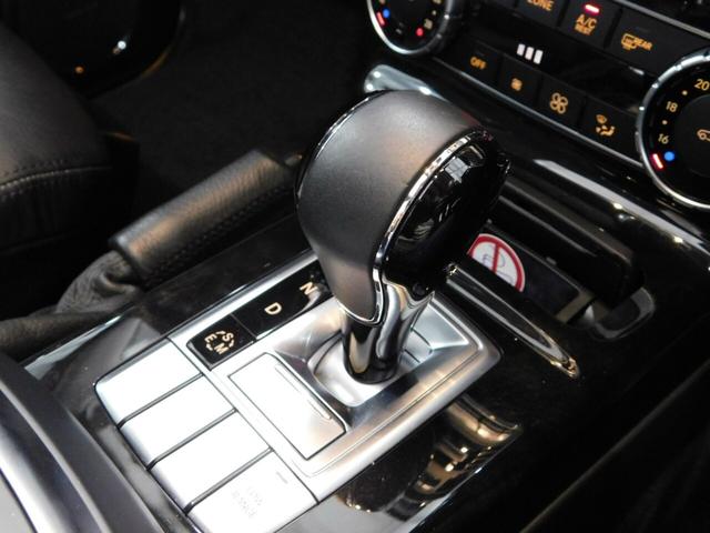 Ｇクラス Ｇ３５０ｄ　ロング　ディーゼルターボ　４ＷＤ　ラグジュアリーパッケージ・サンルーフ・黒革シート・純正ナビテレビ・ハーマンカードンサラウンド（19枚目）