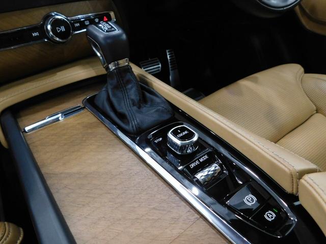 ＸＣ９０ Ｔ６　ＡＷＤ　インスクリプション　４ＷＤ　鑑定済認定車・サンルーフ・ナッパレザーシート・純正ナビテレビ・ヘッドアップディスプレイ・ルーフレール（13枚目）