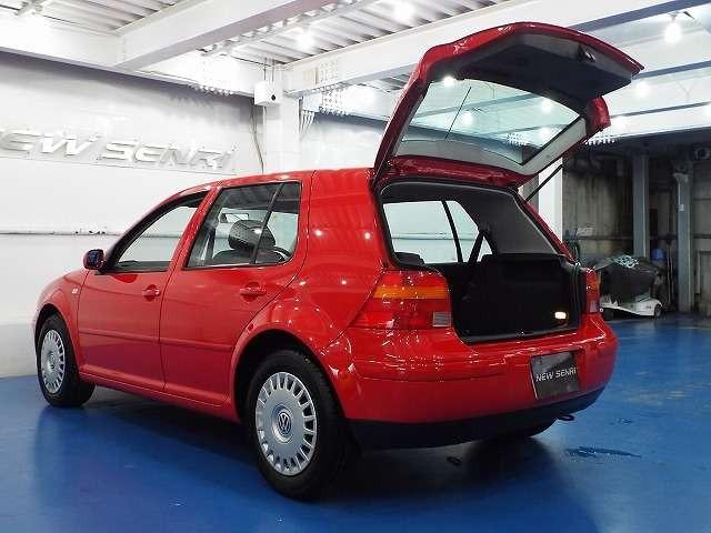 ゴルフ ＧＬｉ　走行３６．０００キロ（14枚目）