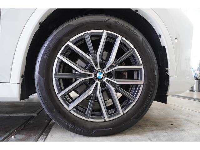 Ｘ１ ｘＤｒｉｖｅ　２０ｄ　Ｍスポーツ　ヘッドアップディスプレイ　ドライビングアシストプロフェッショナル　パーキングアシストプラス　サンプロテクションガラス　オートマチックテールゲート　電動シート　シートヒーター　ヒルディセントコントロール（13枚目）
