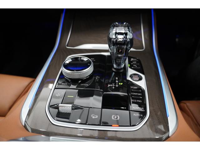 Ｘ５ ｘＤｒｉｖｅ　３５ｄ　Ｍスポーツハイラインパッケージ　弊社下取１オ－ナ－　リヤエンター　パノラマガラスＳＲ　コンフォ－ト・アンビエントエアーパッケージ　　フロントベンチレーションシート　フロントマッサージシート　コニャックレザー　クリスタルシフトノブ（41枚目）