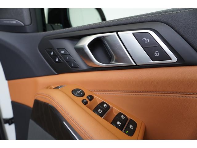 Ｘ５ ｘＤｒｉｖｅ　３５ｄ　Ｍスポーツハイラインパッケージ　弊社下取１オ－ナ－　リヤエンター　パノラマガラスＳＲ　コンフォ－ト・アンビエントエアーパッケージ　　フロントベンチレーションシート　フロントマッサージシート　コニャックレザー　クリスタルシフトノブ（53枚目）