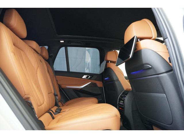 Ｘ５ ｘＤｒｉｖｅ　３５ｄ　Ｍスポーツハイラインパッケージ　弊社下取１オ－ナ－　リヤエンター　パノラマガラスＳＲ　コンフォ－ト・アンビエントエアーパッケージ　　フロントベンチレーションシート　フロントマッサージシート　コニャックレザー　クリスタルシフトノブ（57枚目）
