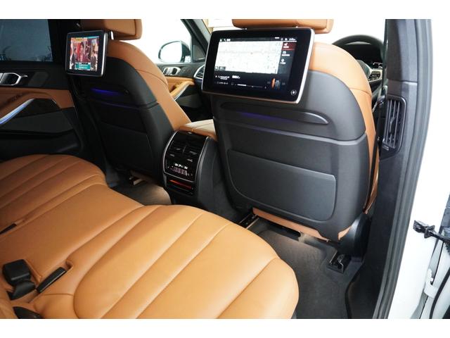 Ｘ５ ｘＤｒｉｖｅ　３５ｄ　Ｍスポーツハイラインパッケージ　弊社下取１オ－ナ－　リヤエンター　パノラマガラスＳＲ　コンフォ－ト・アンビエントエアーパッケージ　　フロントベンチレーションシート　フロントマッサージシート　コニャックレザー　クリスタルシフトノブ（63枚目）