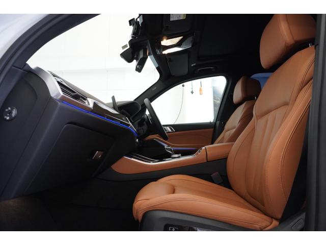 Ｘ５ ｘＤｒｉｖｅ　３５ｄ　Ｍスポーツハイラインパッケージ　弊社下取１オ－ナ－　リヤエンター　パノラマガラスＳＲ　コンフォ－ト・アンビエントエアーパッケージ　　フロントベンチレーションシート　フロントマッサージシート　コニャックレザー　クリスタルシフトノブ（67枚目）