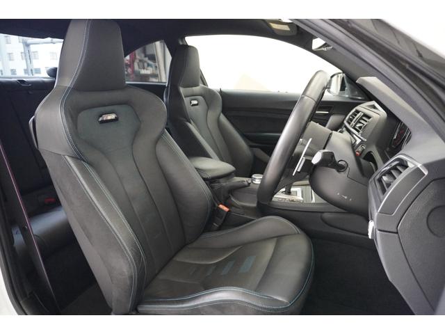 疲れにくいと評判のＢＭＷのシートは一度座るとその良さがわかります☆お問合せ００７８−６０４１−６６６９迄お待ちしております。大阪府吹田市芳野町５−５５　営業時間１０：００〜１８：００