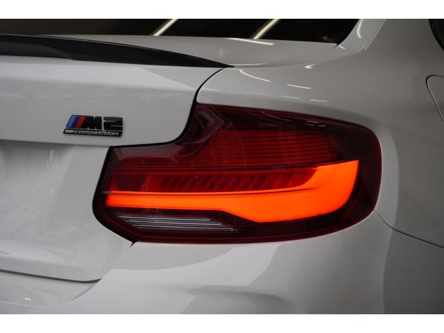 展示スペースに限りがございます。故に一部掲載車両を展示場外（倉庫）にて保管しております。ご来店頂く際には事前にお問合せを頂き保管状況をご確認頂ければ幸いです。無料通話００７８−６０４１−６６６９迄