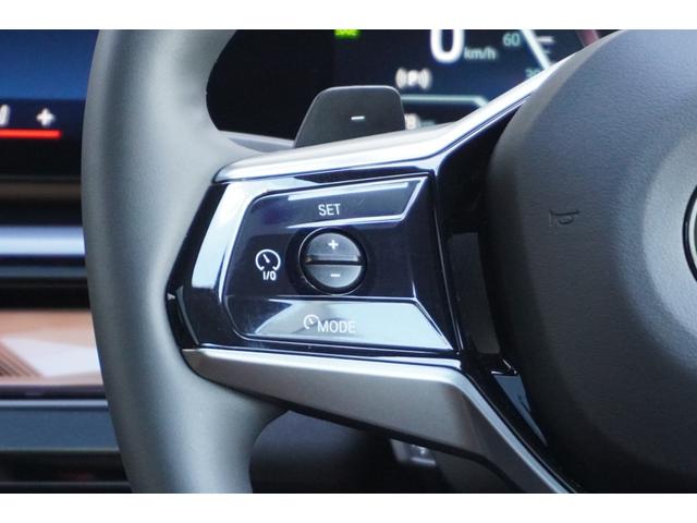 5シリーズ 523d xDriveツーリング エクスクルーシブ 弊社デモカー セレクトP コンフォートドライブP ExclusiveメリノレザーP コッパーブラウンレザー パノラマガラスサンルーフ アダプティブサス 後輪操舵 ベンチレーション 正規認定中古車(28枚目)