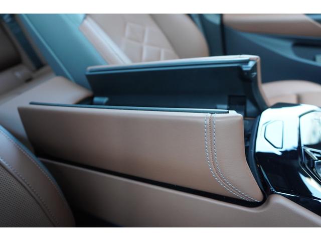 5シリーズ 523d xDriveツーリング エクスクルーシブ 弊社デモカー セレクトP コンフォートドライブP ExclusiveメリノレザーP コッパーブラウンレザー パノラマガラスサンルーフ アダプティブサス 後輪操舵 ベンチレーション 正規認定中古車(43枚目)