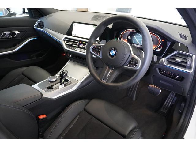 展示スペースに限りがございます。故に一部掲載車両を展示場外（倉庫）にて保管しております。ご来店頂く際には事前にお問合せを頂き保管状況をご確認頂ければ幸いです。無料通話００７８−６０４１−６６６９迄