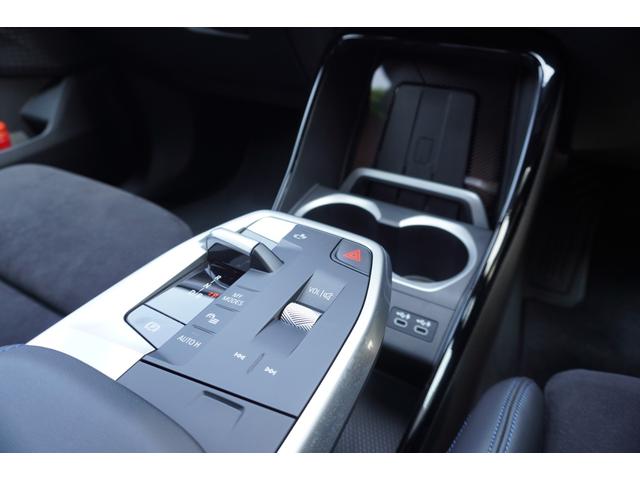 ｉＸ１ ｘＤｒｉｖｅ　３０　Ｍスポーツ　弊社デモカー車両　ＨＵＤ　ドライビングアシストプロフェッショナル　パーキングアシスプラス　電動リアゲート　サンプロテクションガラス　アダプティブＬＥＤヘッドライト　フロント電動シート／シートヒーター（26枚目）