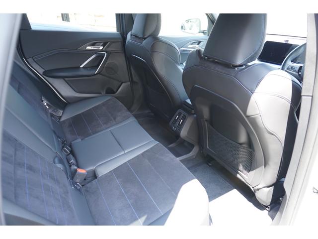 ｉＸ１ ｘＤｒｉｖｅ　３０　Ｍスポーツ　弊社デモカー車両　ＨＵＤ　ドライビングアシストプロフェッショナル　パーキングアシスプラス　電動リアゲート　サンプロテクションガラス　アダプティブＬＥＤヘッドライト　フロント電動シート／シートヒーター（44枚目）