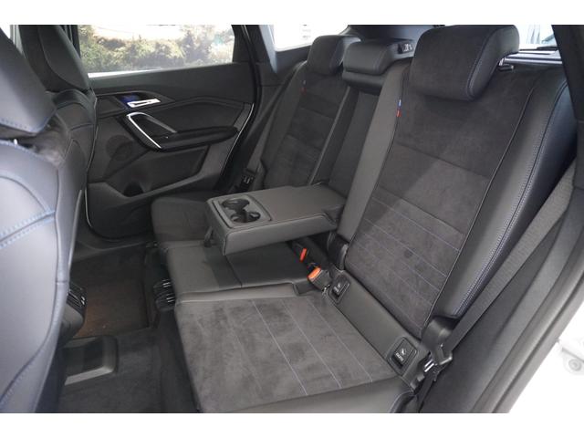 X1 sDrive 18i Mスポーツ 弊社元デモカー テクノロジーパッケージ ドライビングアシストプロフェッショナル ヘッドアップディスプレイ パーキングアシストプラス オートテールゲート ワイヤレスチャージ 18インチAW 認定中古車(12枚目)